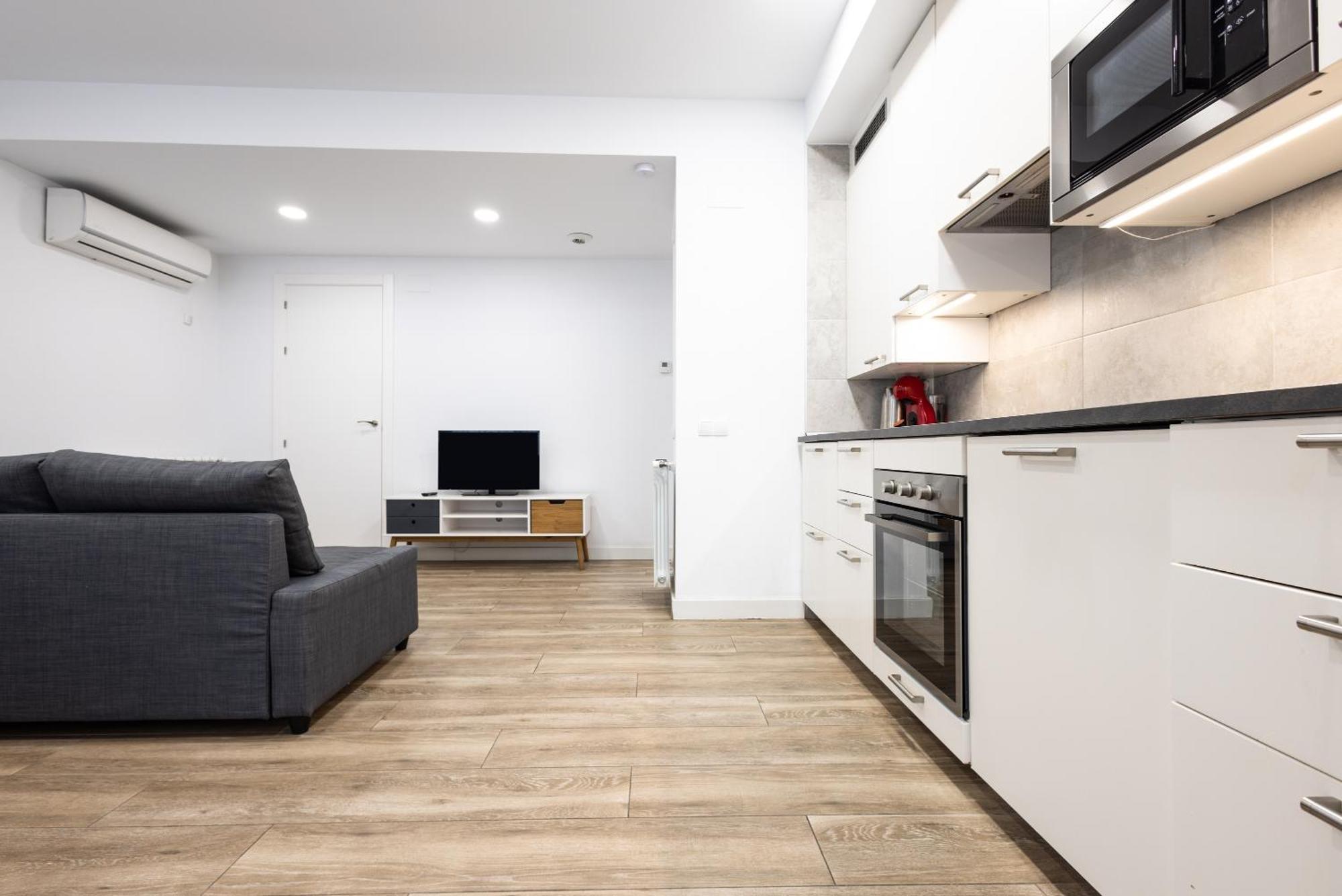 Stay U-Nique Apartments Fabra I Puig Barcelona Bagian luar foto