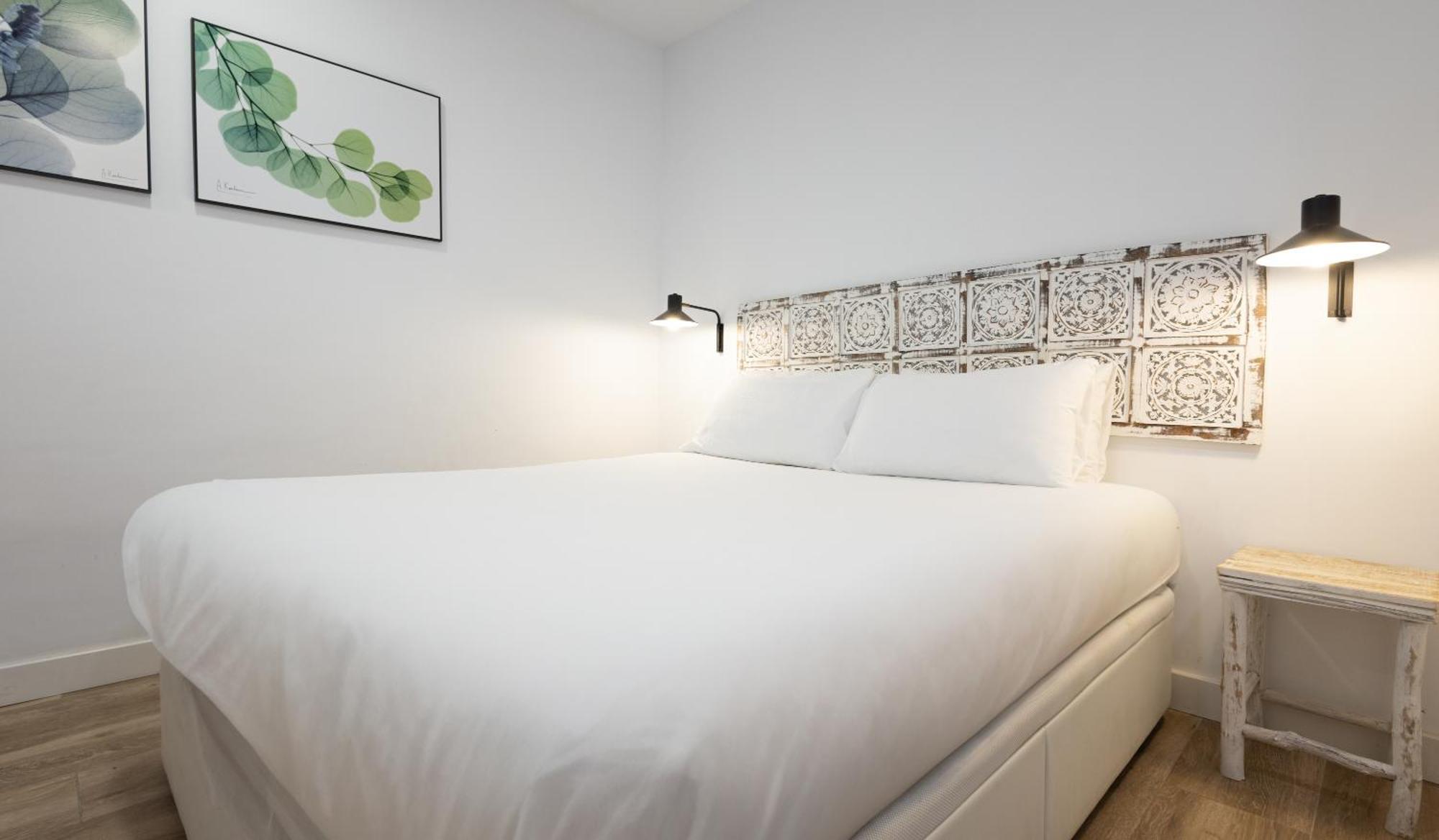 Stay U-Nique Apartments Fabra I Puig Barcelona Bagian luar foto
