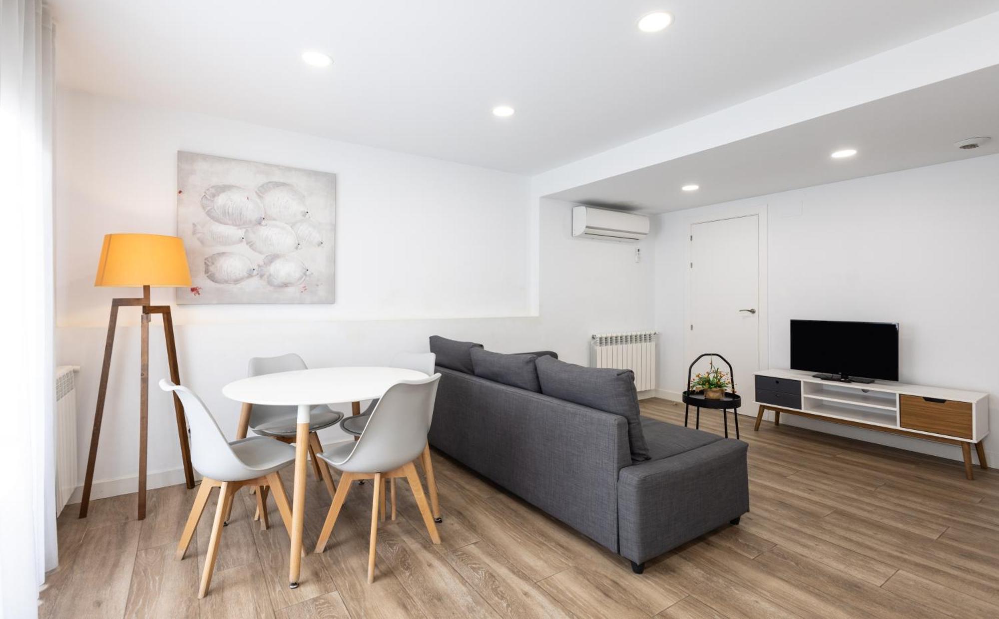 Stay U-Nique Apartments Fabra I Puig Barcelona Bagian luar foto